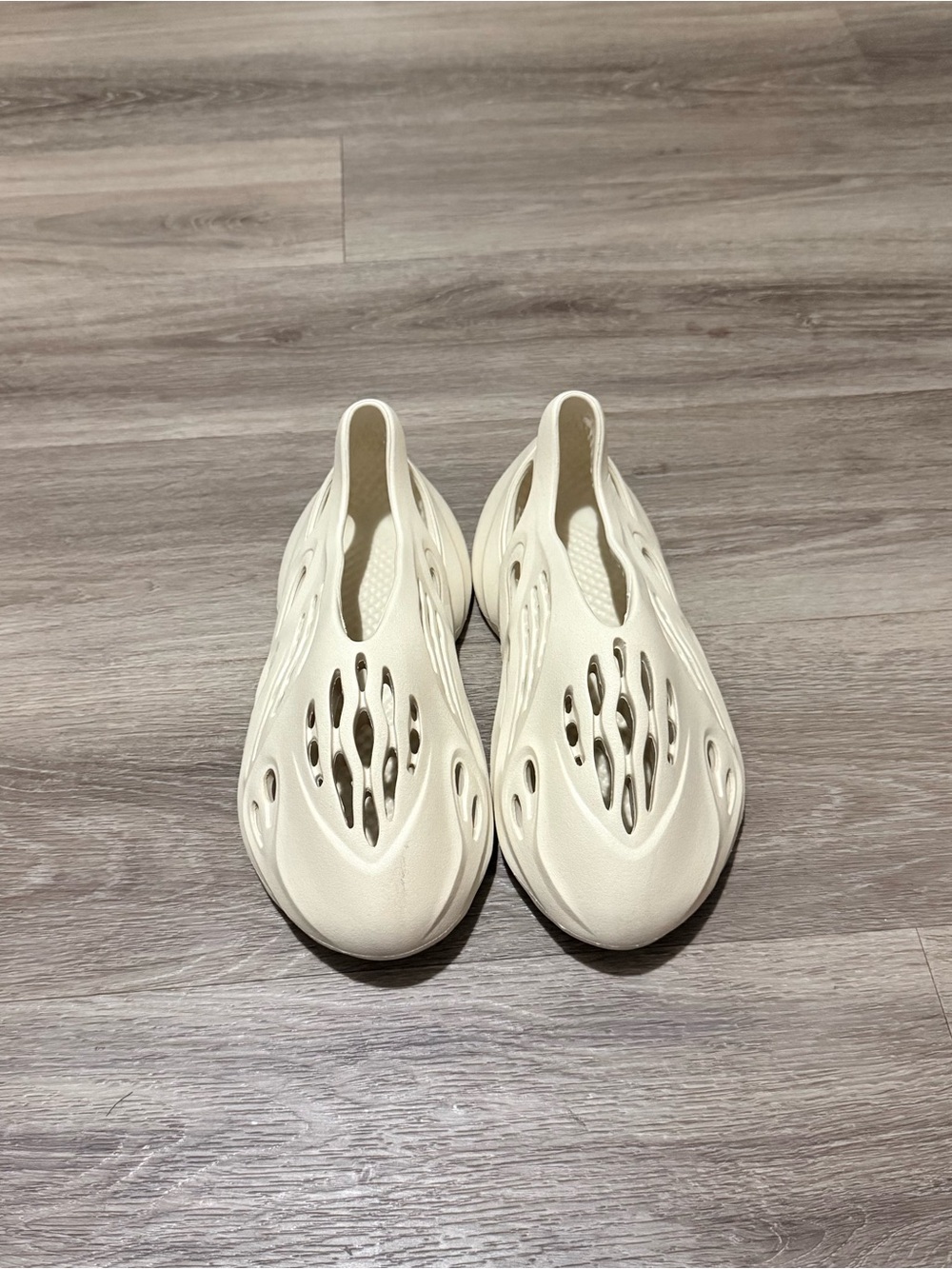 Yeezy Foam Runner Slip-On Sandals in Cream
